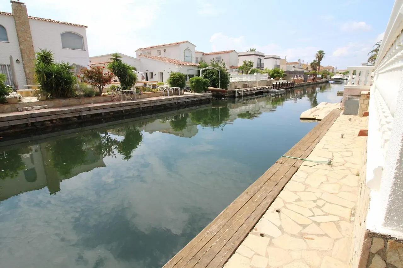 Apart-Rent Casa Creus 8A Villa Empuriabrava 0*,