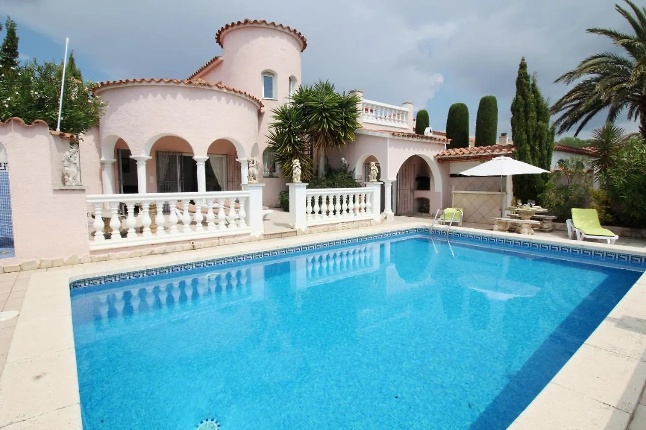 Apart-Rent Casa Creus 8A Villa Empuriabrava Spain